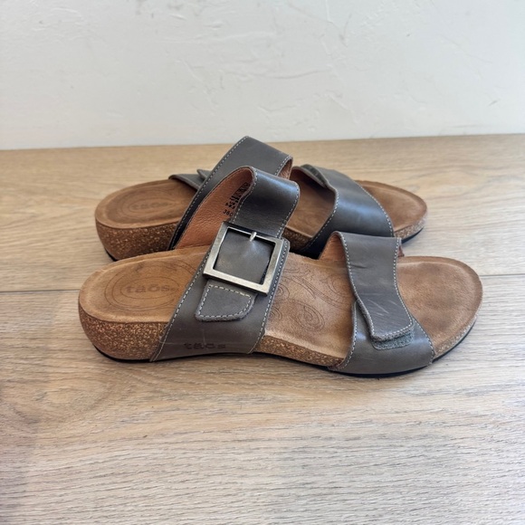 Taos Women’s My Dear Slide Sandals - Picture 1 of 6